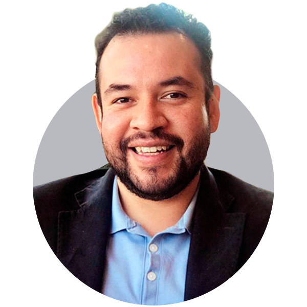 Dr. Gustavo Nazik Cadena Alfaro